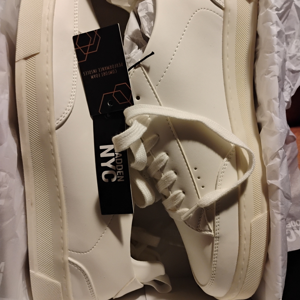 NYC Tan Sneakers